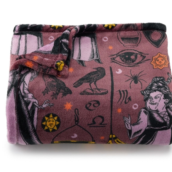 Disney Other - Disney Hocus Pocus Purple Throw Blanket